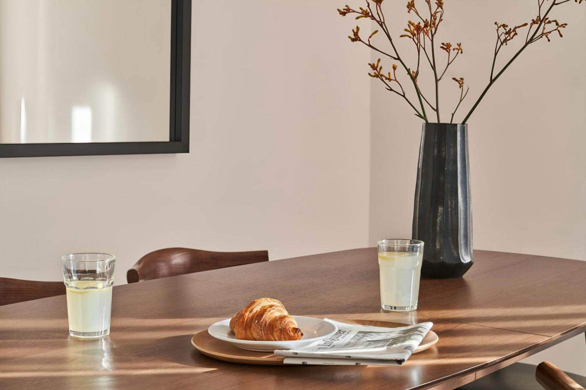Sonder By Marriott Bonvoy Britain Quay Apartments Grand Canal Square - Dublin — Photos 1
